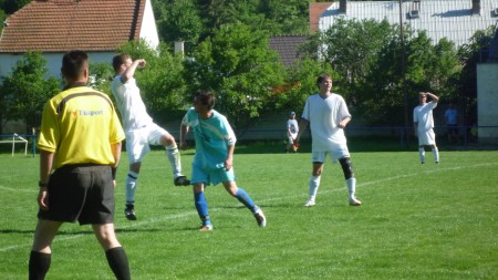 Stejné chyby v defenzivě, další pětka...